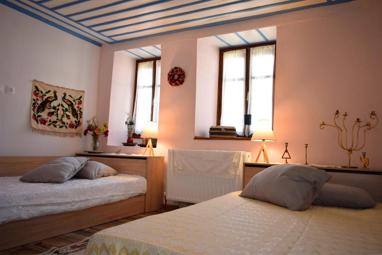 Renovated Old Manor House With Yard Villa Arnaia Exterior photo